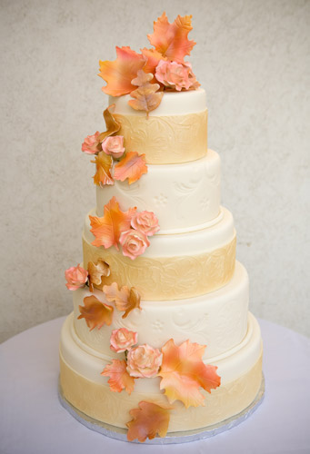 Autumn wedding cake ideas Budget Brides Guide A Wedding Blog