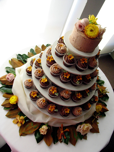 Autumn wedding cake ideas  Budget Brides Guide : A Wedding Blog