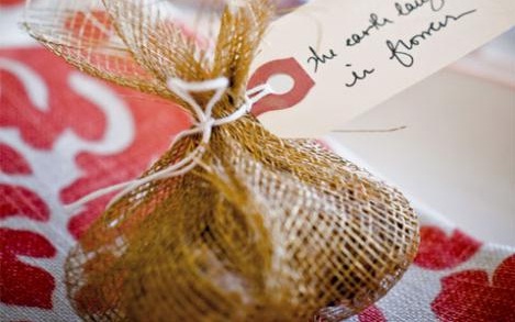 Budget wedding favors ideas: how to have unique wedding favors on