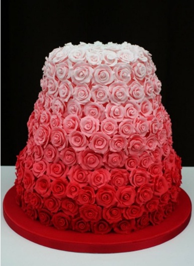 red rose ombre wedding cake
