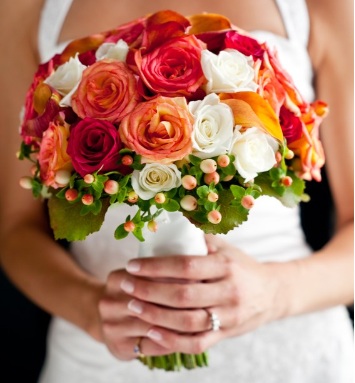 orange wedding bouquet roses calla lilies