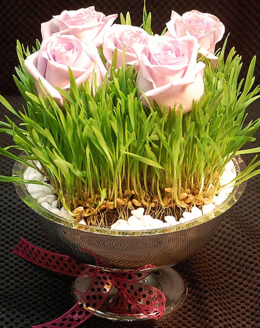 pink rose wheatgrass centerpiece