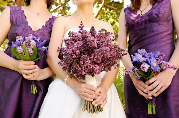 picture lilacs purple flower wedding bouquet